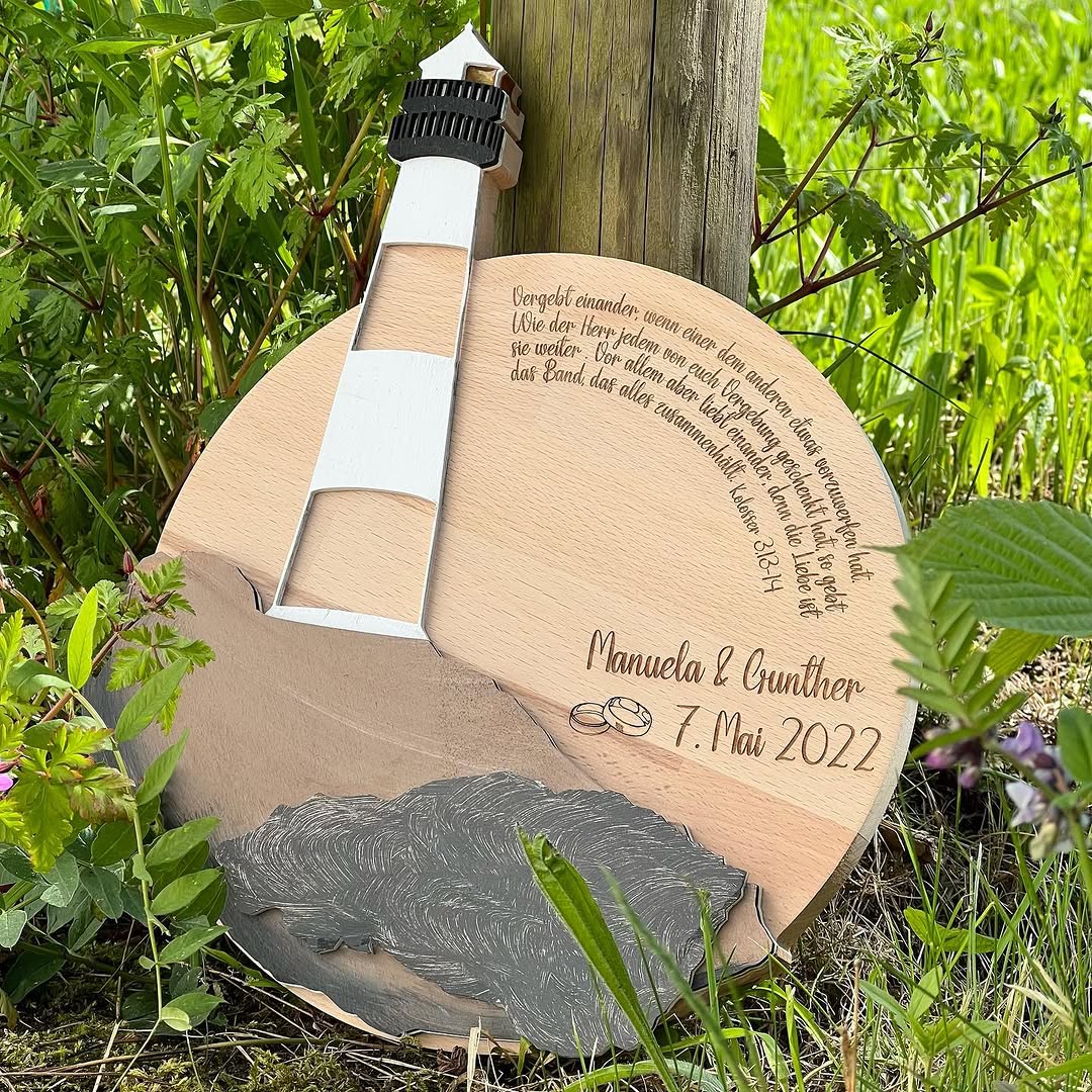 Handgemachtes Leuchtturm-Geschenk aus Holz